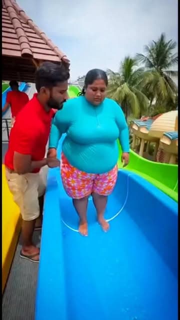 🧜🏻‍♂️A Close Call in Chittagong🧞‍♂️
It was supposed to be a weekend of laughter and thrills at one of Bangladesh’s popular water parks. A young woman, seeking an adrenaline rush, stepped onto the park’s highest and fastest slide. Guided by an instructor, she took a deep breath and pushed off, unaware that the sheer force of her momentum was about to collide with a structural failure.
As she reached peak velocity, the fiberglass joints of the slide couldn’t withstand the pressure. With a sickenin