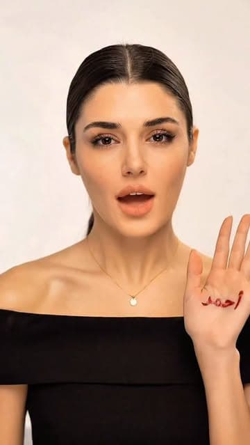 Hande Erçel 🇮🇶

#handeercel #turkish #العراق #العرب #dubai