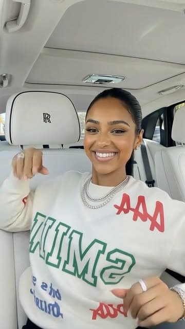 I built my AI avatar in 30 minutes.
No tech. No scripts. Just one system the same one you’ll learn inside AICA.

Drop “AI” in the comments or DM me 
I’ll send you the full blueprint.

Because if you’re watching this happen and still not moving?
You’re not just behind. You’re invisible. 🌹

#aiavatar #ai #viralvídeos #aiinfluencer #aimarketing