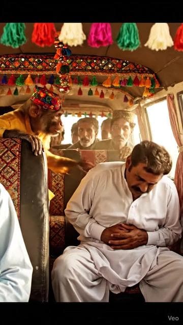 Driver Gari Rok 😅🤣 Nomi hangi bethi Mention kro sab #aivideos #veo3 #aivideo #nomi #pti 